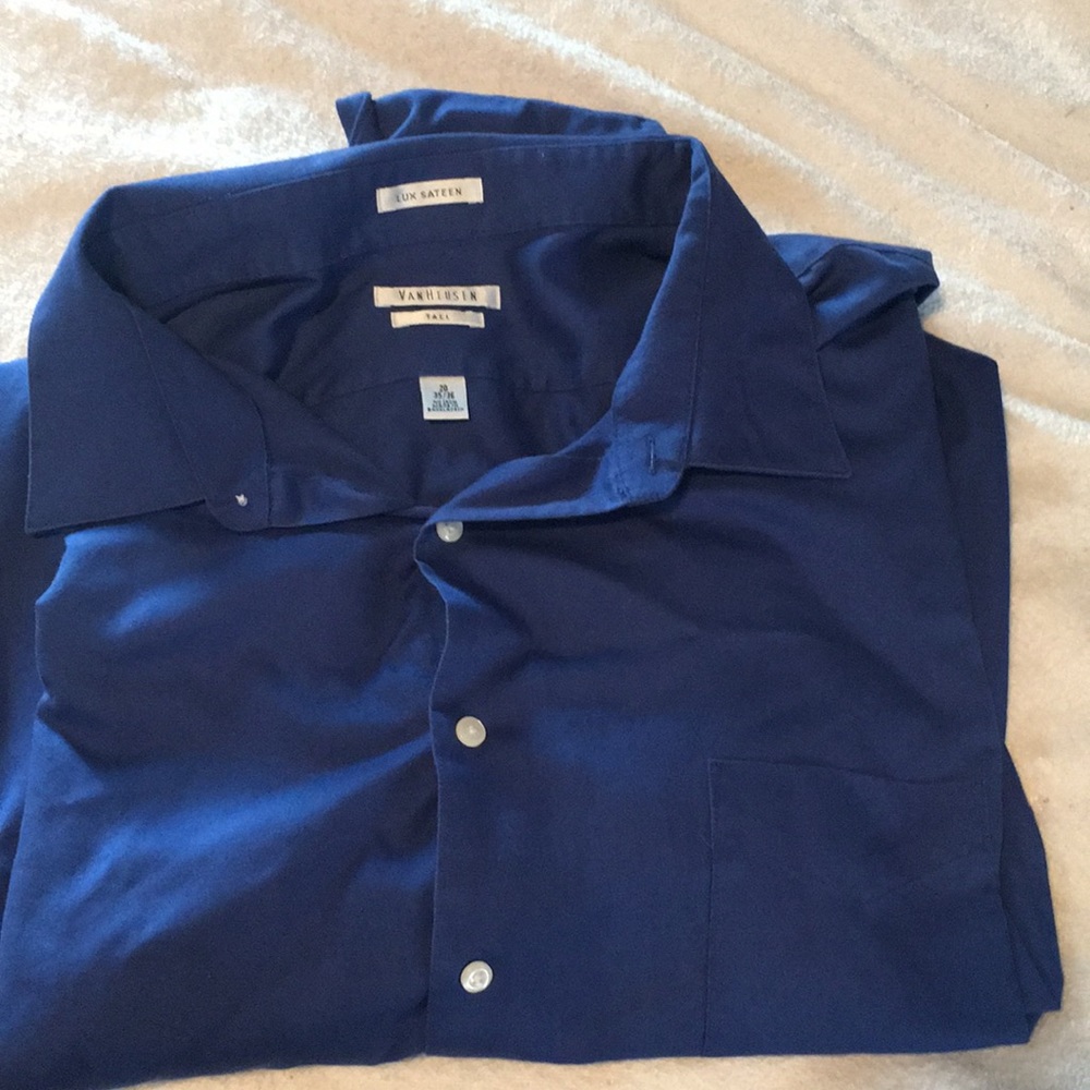 Men’s dress shirt